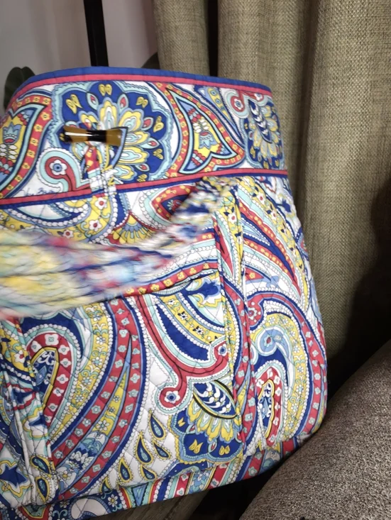 Vera Bradley Weekend Tote Large Quilted Paisley Tote Bag in Multicolor NWOT - Picture 4 of 6